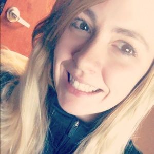 Meet your Posher, Lea